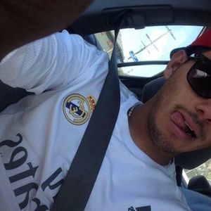 Meet your Posher, Manuel